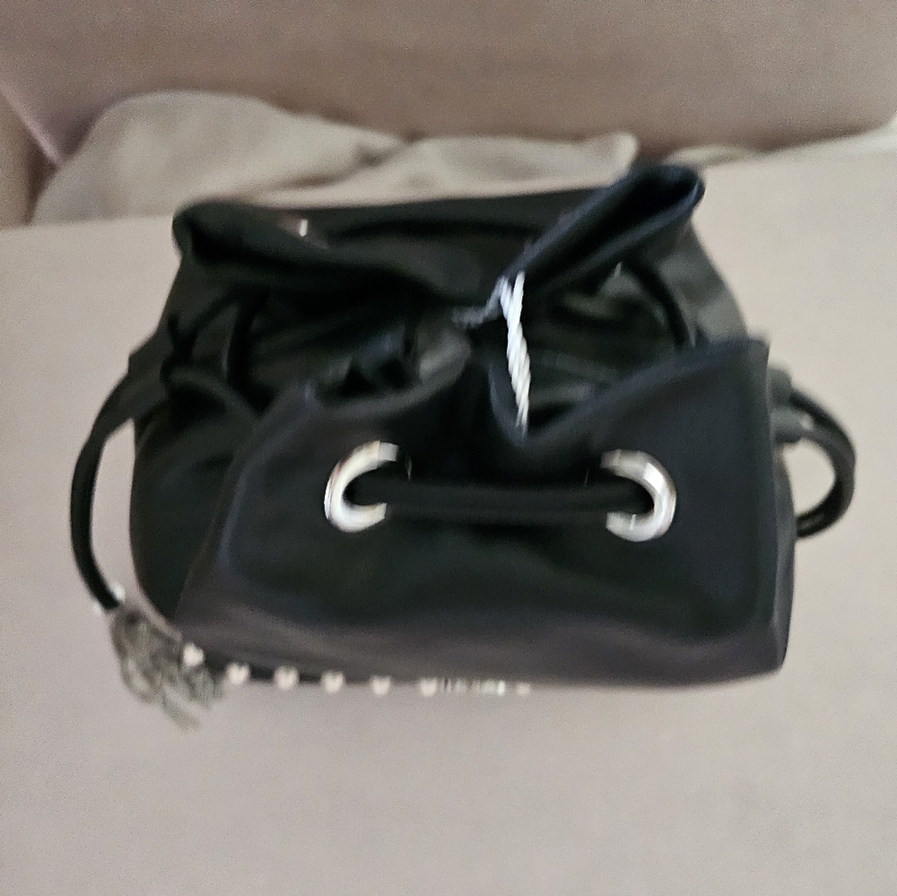 Jimmy Choo - Picture 4 of 6